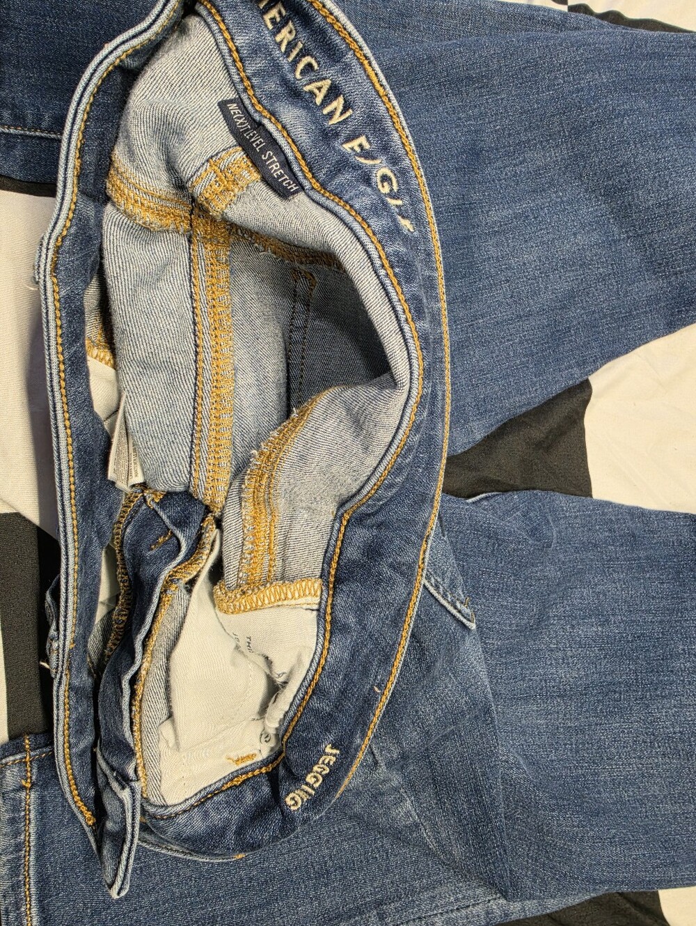 American Eagle Outfitters Dark Blue Jeans - Picture 6 of 7